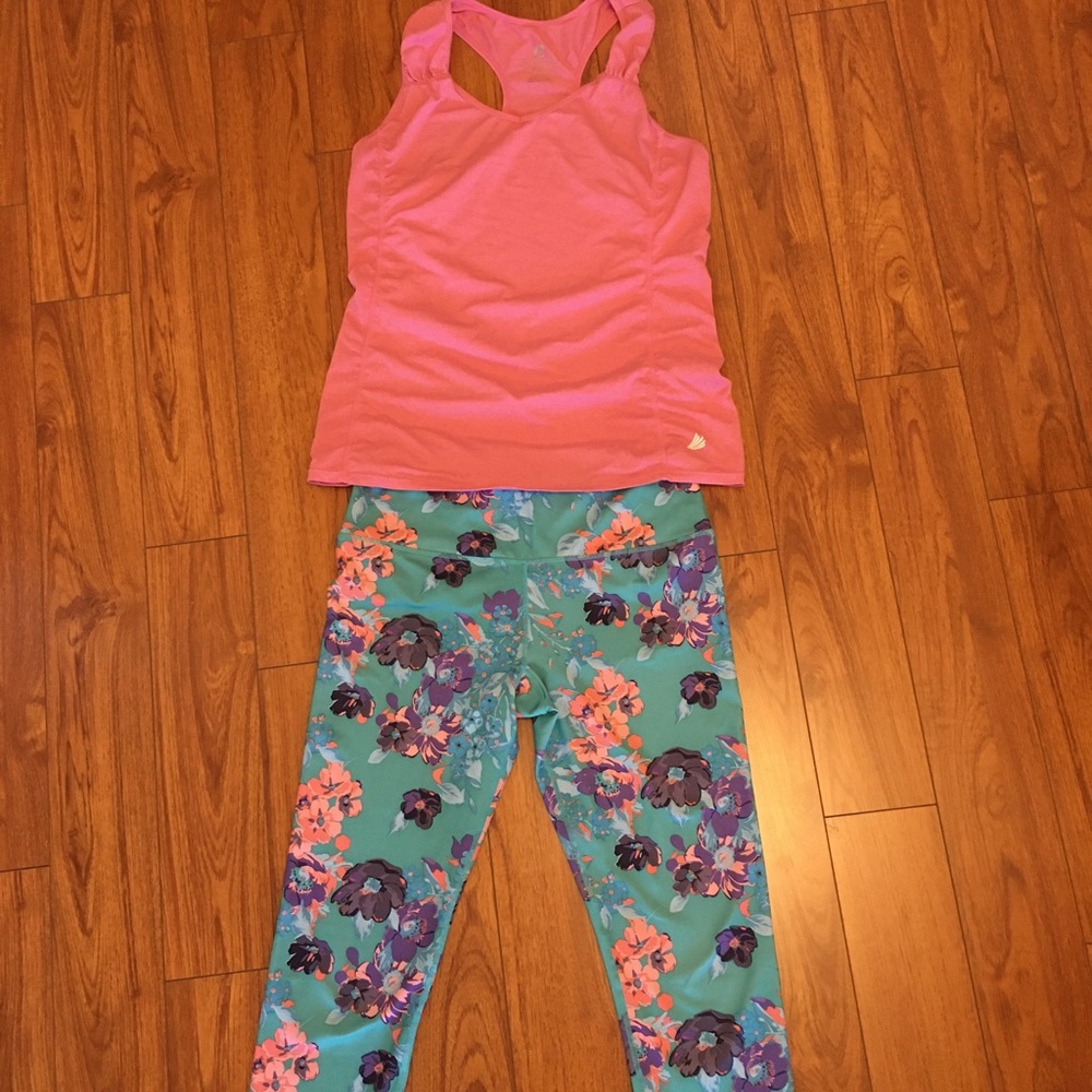 Tank Top & Floral Crops